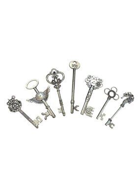Steampunk Skeleton Key Charms Set Of 7 Assorted Design 2-4" Crafts Silver